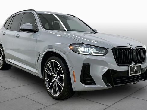 Used 2024 BMW X3 sDrive30i w/ Premium Package RWD image 3