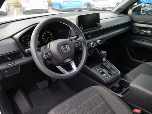 Used 2024 Honda CR-V Sport image 6