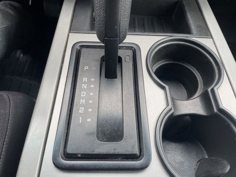 Used 2015 Ford Expedition XLT AWD/4WD image 30