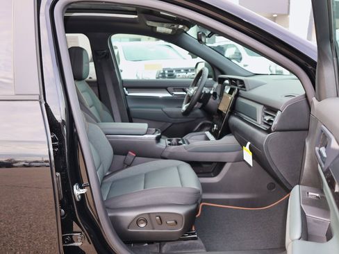 New 2026 GMC Terrain AT4 w/ Convenience Package III image 30