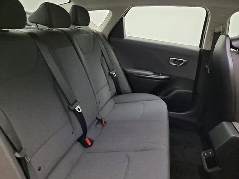 Used 2025 Kia K4 FWD image 19