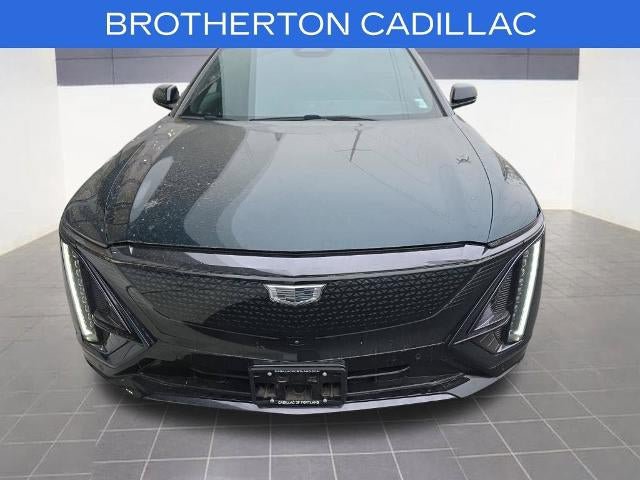 Used 2024 Cadillac Lyriq Sport AWD/4WD image 2