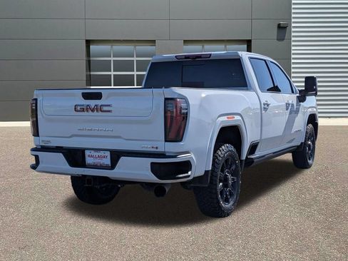 Used 2025 GMC Sierra 3500 AT4 w/ AT4 Premium Plus Package AWD/4WD image 5