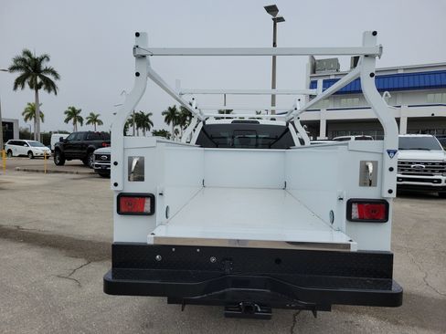 New 2025 Ford F350 XL w/ XL Chrome Package image 10