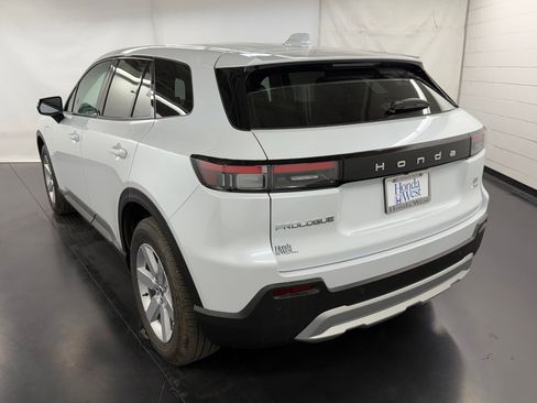 New 2026 Honda Prologue EX image 3
