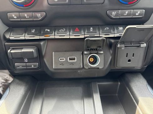 Used 2021 Chevrolet Silverado 2500 LTZ w/ LTZ Premium Package AWD/4WD image 42