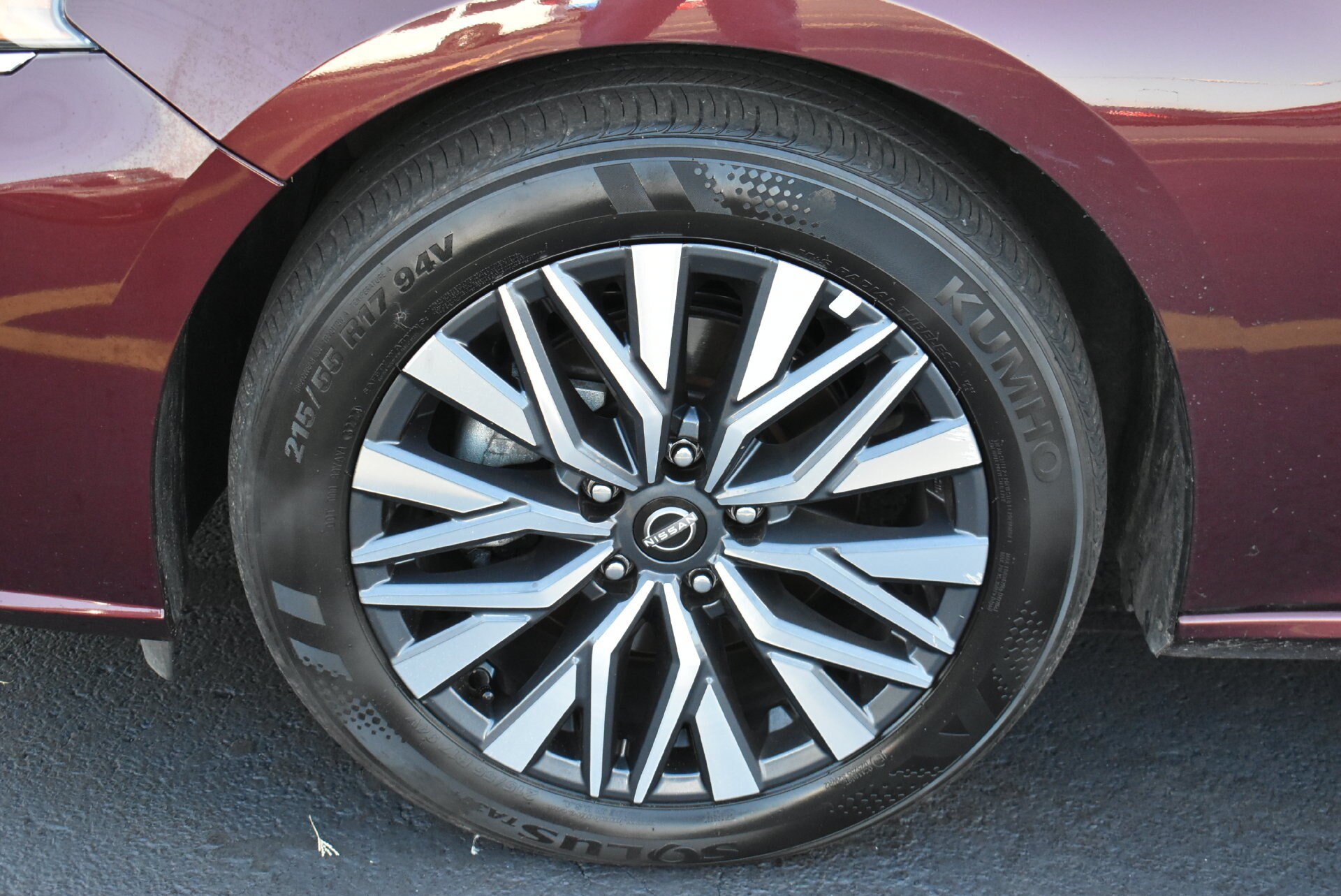 Used 2025 Nissan Altima 2.5 SV FWD image 10