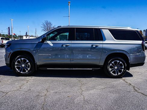 New 2026 Chevrolet Suburban LT w/ Comfort Package image 7