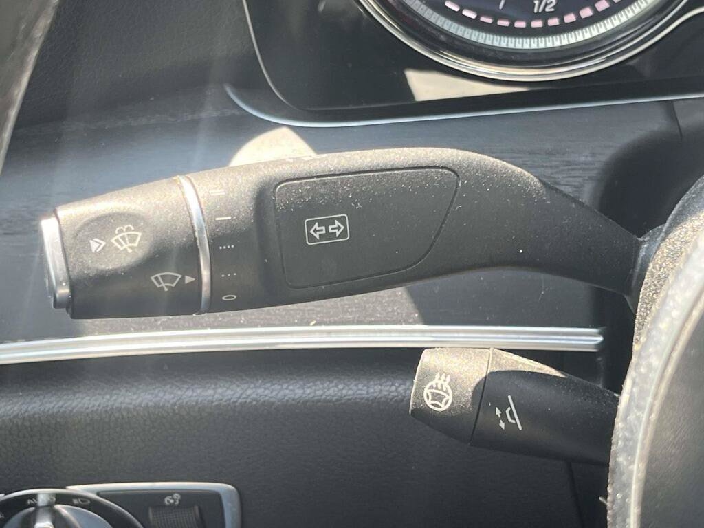 Used 2019 Mercedes-Benz E 300 4MATIC image 34