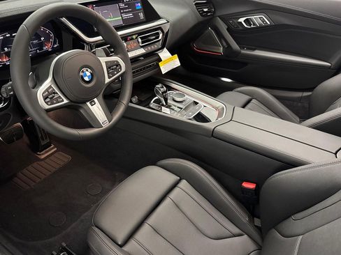 New 2026 BMW Z4 M40i w/ Premium Package image 4