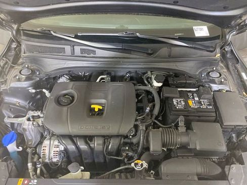 Used 2024 Kia Forte LXS w/ LXS Technology Package image 16