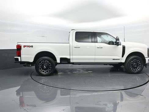 New 2026 Ford F250 Platinum w/ FX4 Off-Road Package image 8