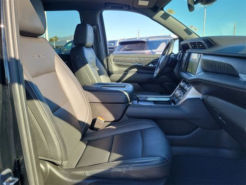 Certified 2023 GMC Yukon Denali image 29