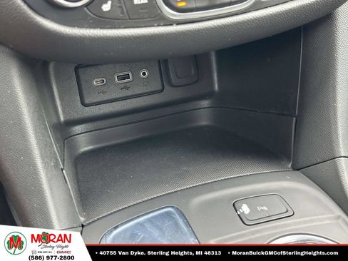 Certified 2023 Chevrolet Equinox LT FWD image 26