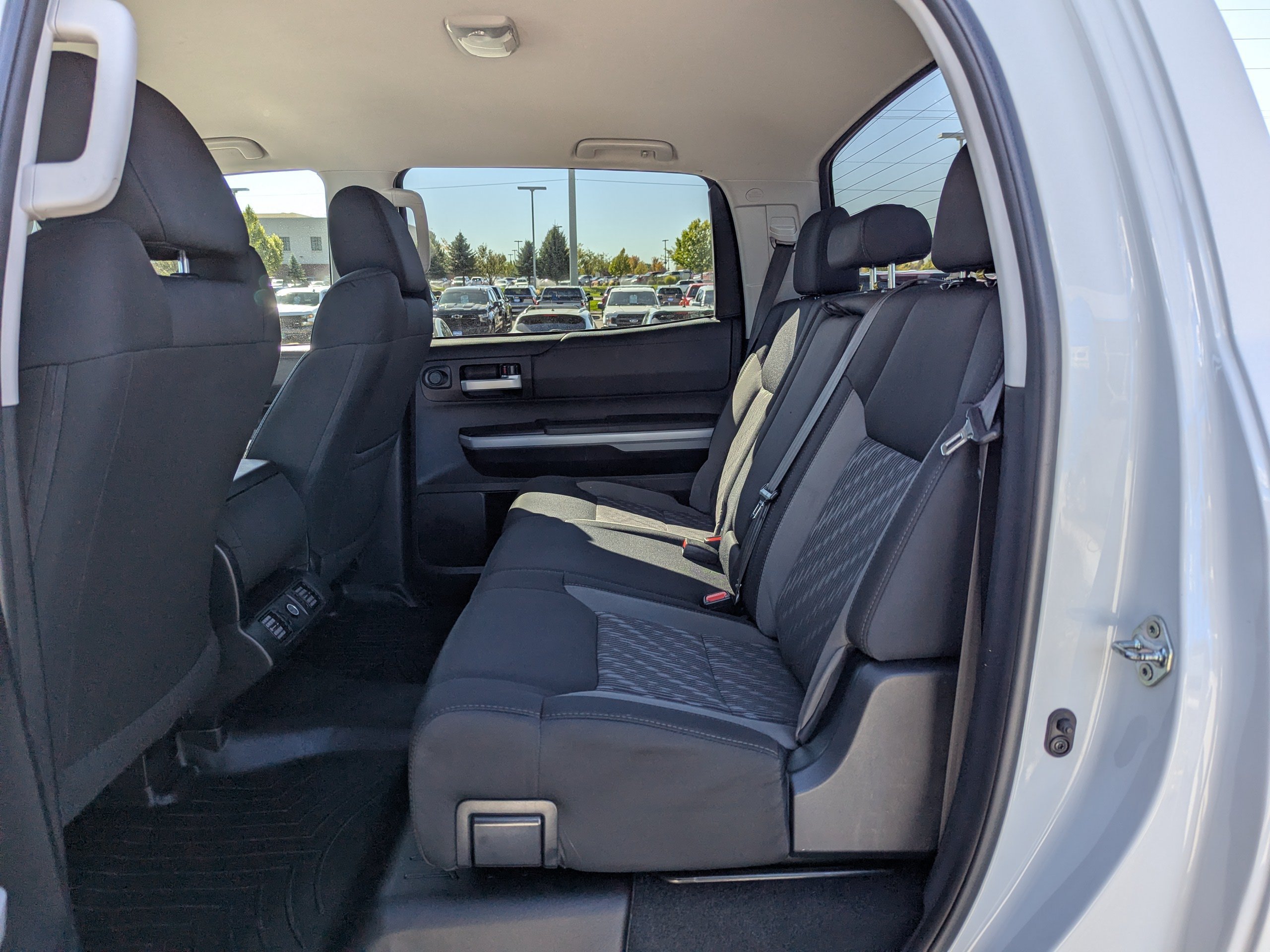 Used 2018 Toyota Tundra SR5 w/ TRD Off Road Package AWD/4WD image 28