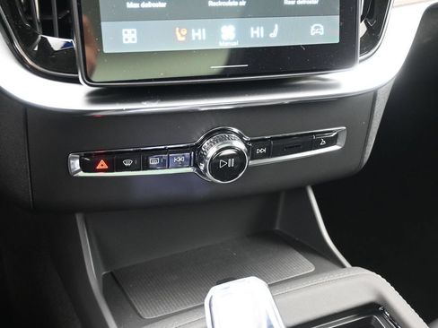 New 2026 Volvo XC90 B6 Plus w/ Protection Package AWD/4WD image 14