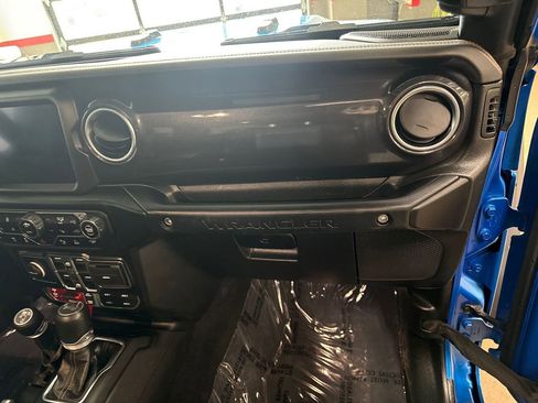 Used 2022 Jeep Wrangler Unlimited Rubicon w/ Trailer Tow Package image 80