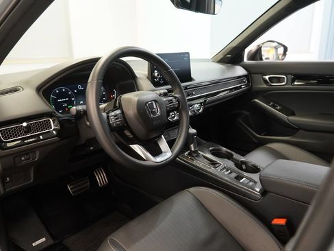 Used 2025 Honda Civic Sport Touring image 7