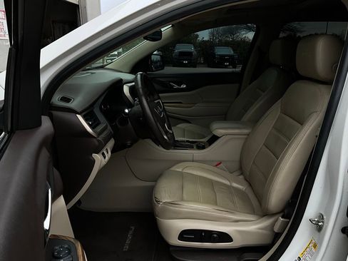 Used 2017 GMC Acadia Denali image 11