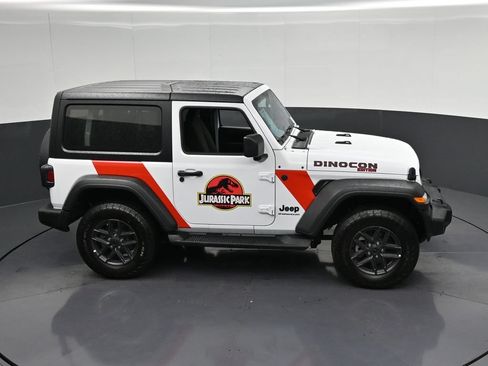 Used 2025 Jeep Wrangler Sport AWD/4WD image 21