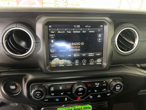 Certified 2022 Jeep Wrangler Unlimited Rubicon 4xe w/ Cold Weather Group image 25