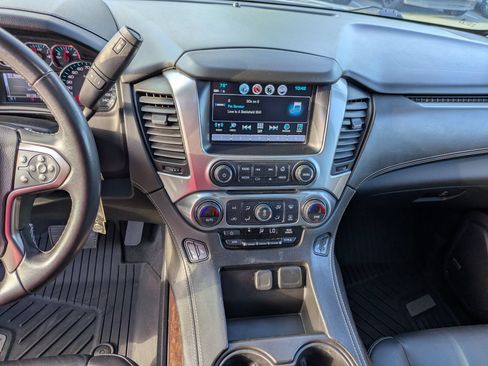 Used 2020 Chevrolet Tahoe LT w/ RST Edition AWD/4WD image 22