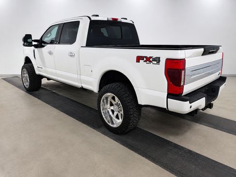 Used 2020 Ford F250 Platinum w/ FX4 Off-Road Package AWD/4WD image 4