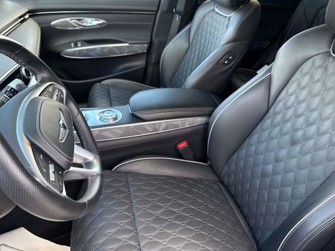 Used 2025 Genesis GV70 3.5T Sport w/ Sport Advanced Package image 20