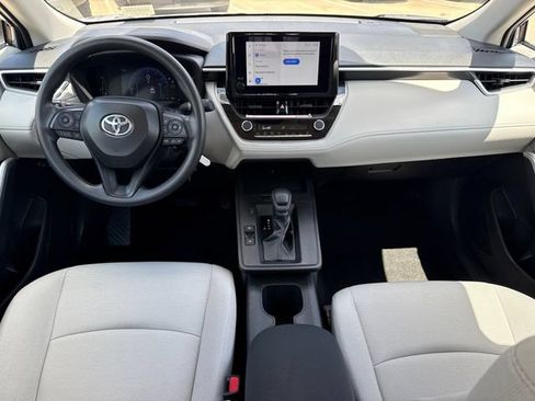 Used 2026 Toyota Corolla Cross L FWD image 24