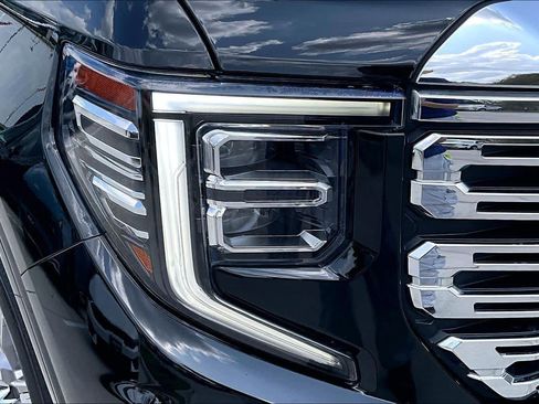 Used 2024 GMC Sierra 1500 Denali w/ Denali Reserve Package AWD/4WD image 27