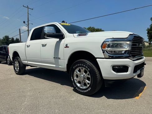 Used 2024 RAM 2500 Laramie AWD/4WD image 3