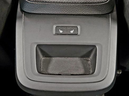 Used 2017 Volvo S90 T6 Momentum w/ Climate Package image 30