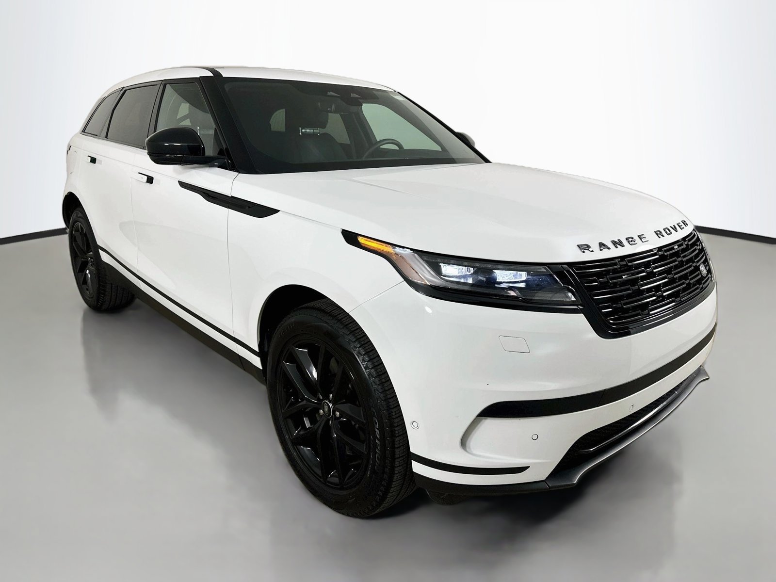 New 2026 Land Rover Range Rover Velar S AWD/4WD image 3