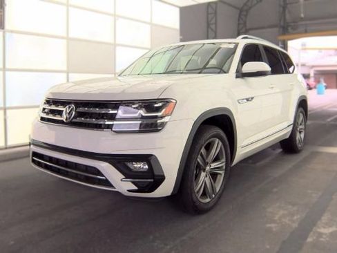 Used 2019 Volkswagen Atlas SEL R-Line FWD image 4