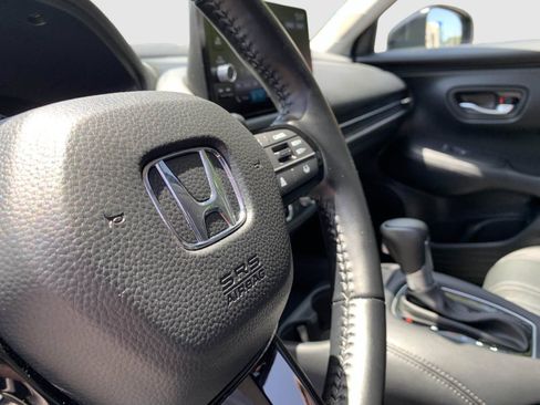 Certified 2025 Honda HR-V EX-L image 46