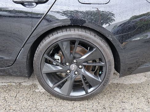 Used 2023 Genesis G70 2.0T w/ Sport Prestige Package RWD image 23