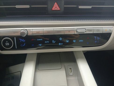 Used 2025 Hyundai Ioniq 6 SEL RWD image 22