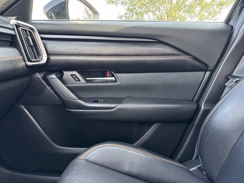 Used 2025 MAZDA CX-50 AWD 2.5 S w/ Premium Plus Pkg image 29