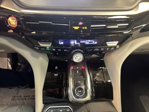 Certified 2024 Acura MDX SH-AWD w/ Technology Package image 21