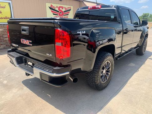 Used 2017 GMC Canyon SLE w/ SLE Convenience Package AWD/4WD image 2