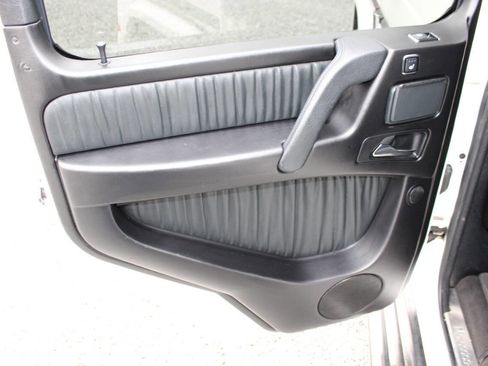 Used 2015 Mercedes-Benz G 550 image 40