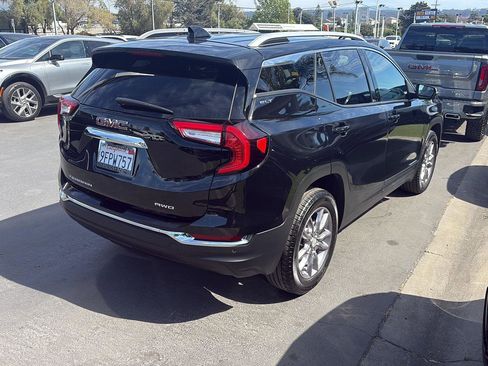 Used 2023 GMC Terrain SLT w/ Tech Package AWD/4WD image 25