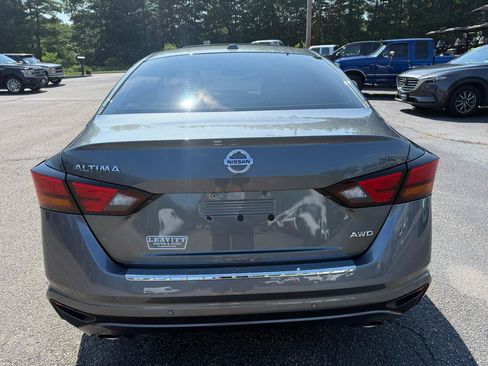 Used 2021 Nissan Altima 2.5 SR w/ SR Premium Package AWD/4WD image 9