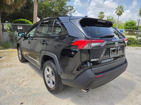 Used 2025 Toyota RAV4 XLE FWD image 7