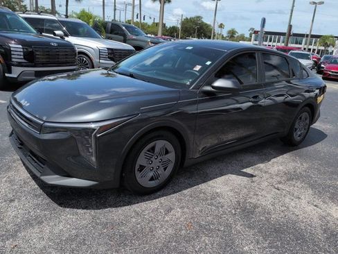 Used 2025 Kia K4 FWD image 8