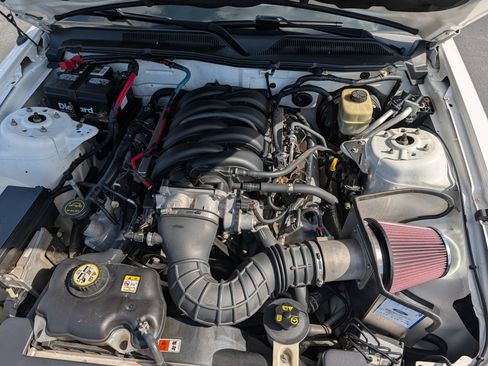 Used 2006 Ford Mustang GT Premium image 25