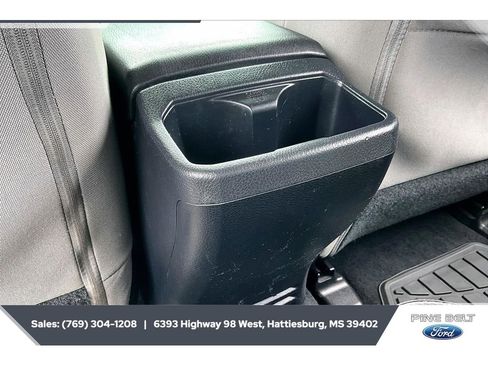 Used 2018 Toyota Tacoma SR5 RWD image 25