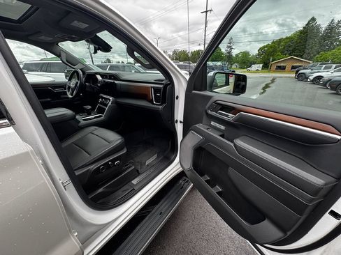 Used 2024 GMC Sierra 1500 Denali w/ Denali Reserve Package AWD/4WD image 25