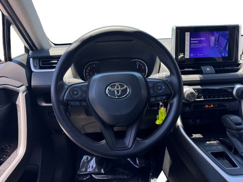 Used 2023 Toyota RAV4 LE FWD image 12