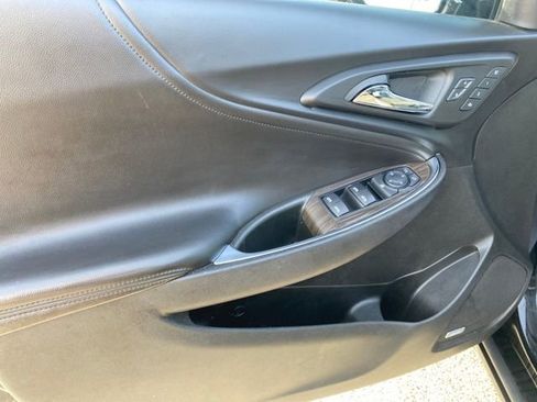 Used 2020 Chevrolet Malibu Premier FWD image 14